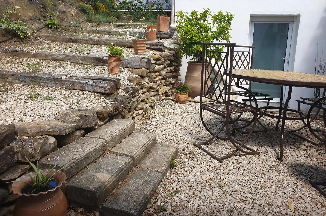 Gites L'Hermitage La Tour-dʼAigues فرنسا