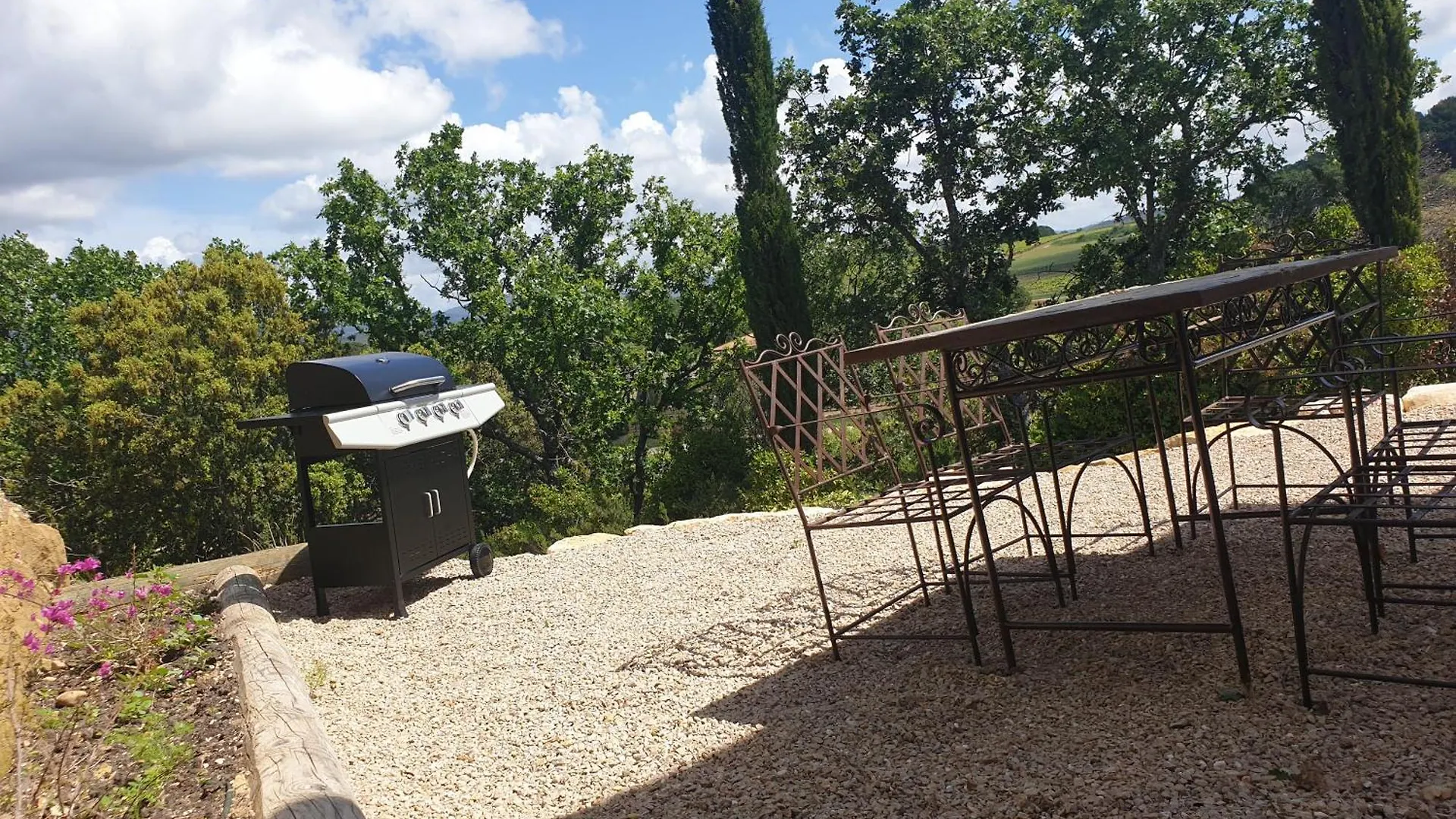 بيت للعطل Gites L'Hermitage La Tour-dʼAigues
